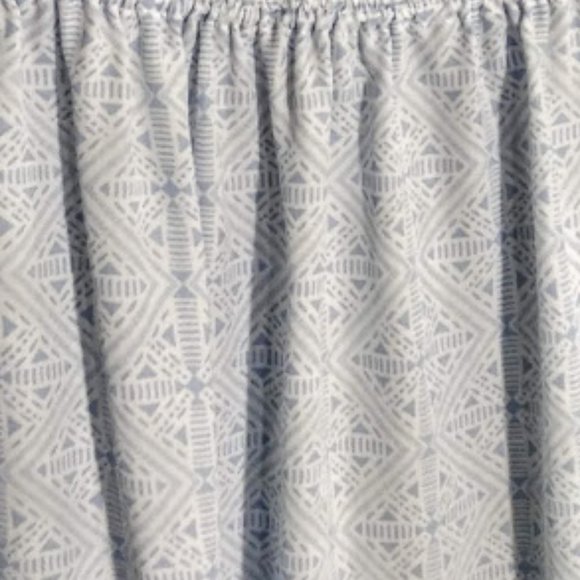 *SMOCKED TOP*BLUE GEOMETRIC PRINT*FLUTTER SLEEVES*WOMEN PETITE LARGE - Picture 10 of 10